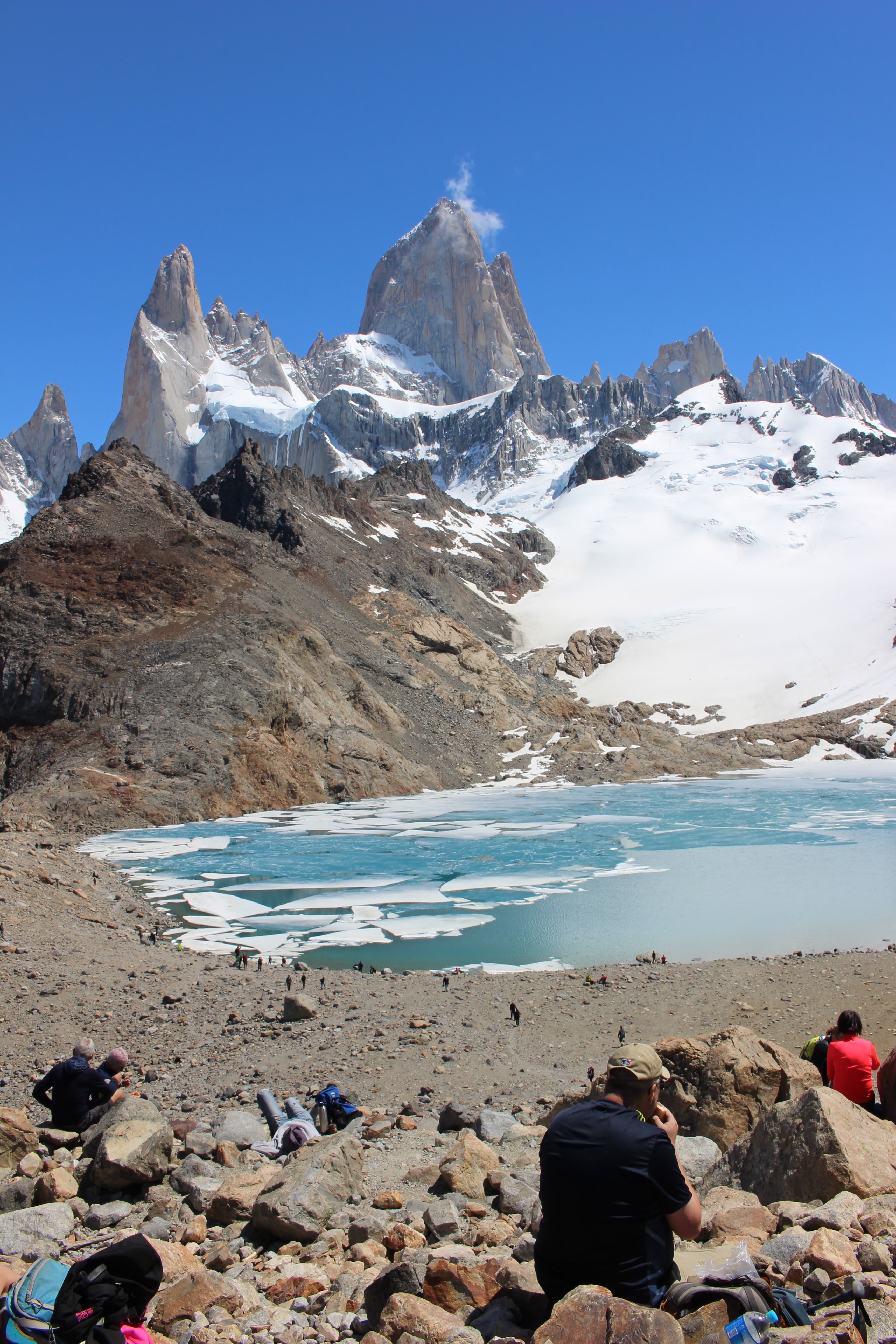 Taking a break at Lago de los Tres