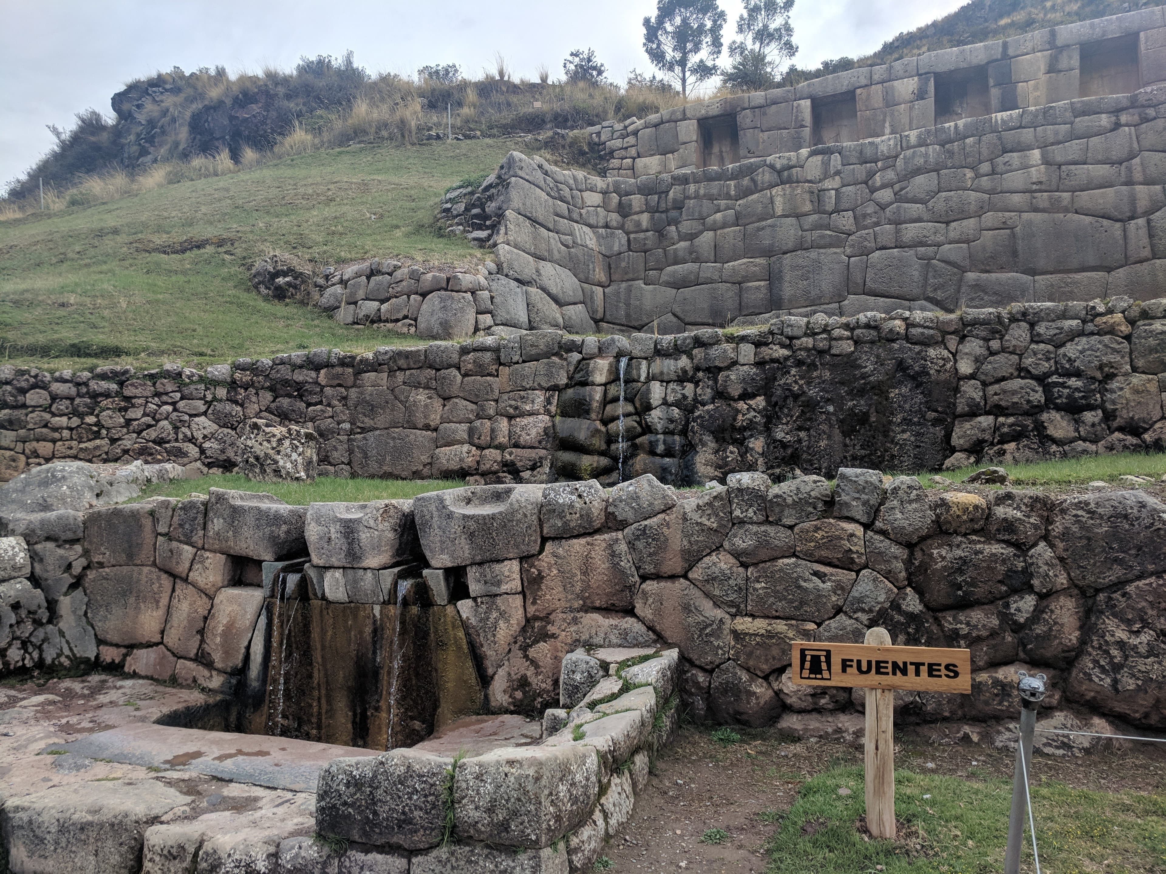 Fuentes! (aka fountains) at Tambomachay