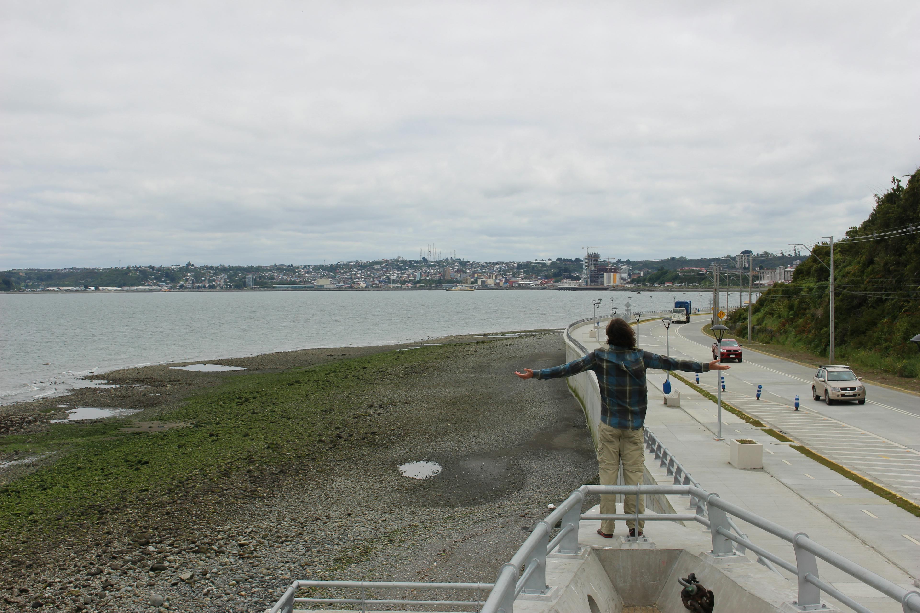 Gerrod recreating the Titanic at the Puerto Montt viewpoint
