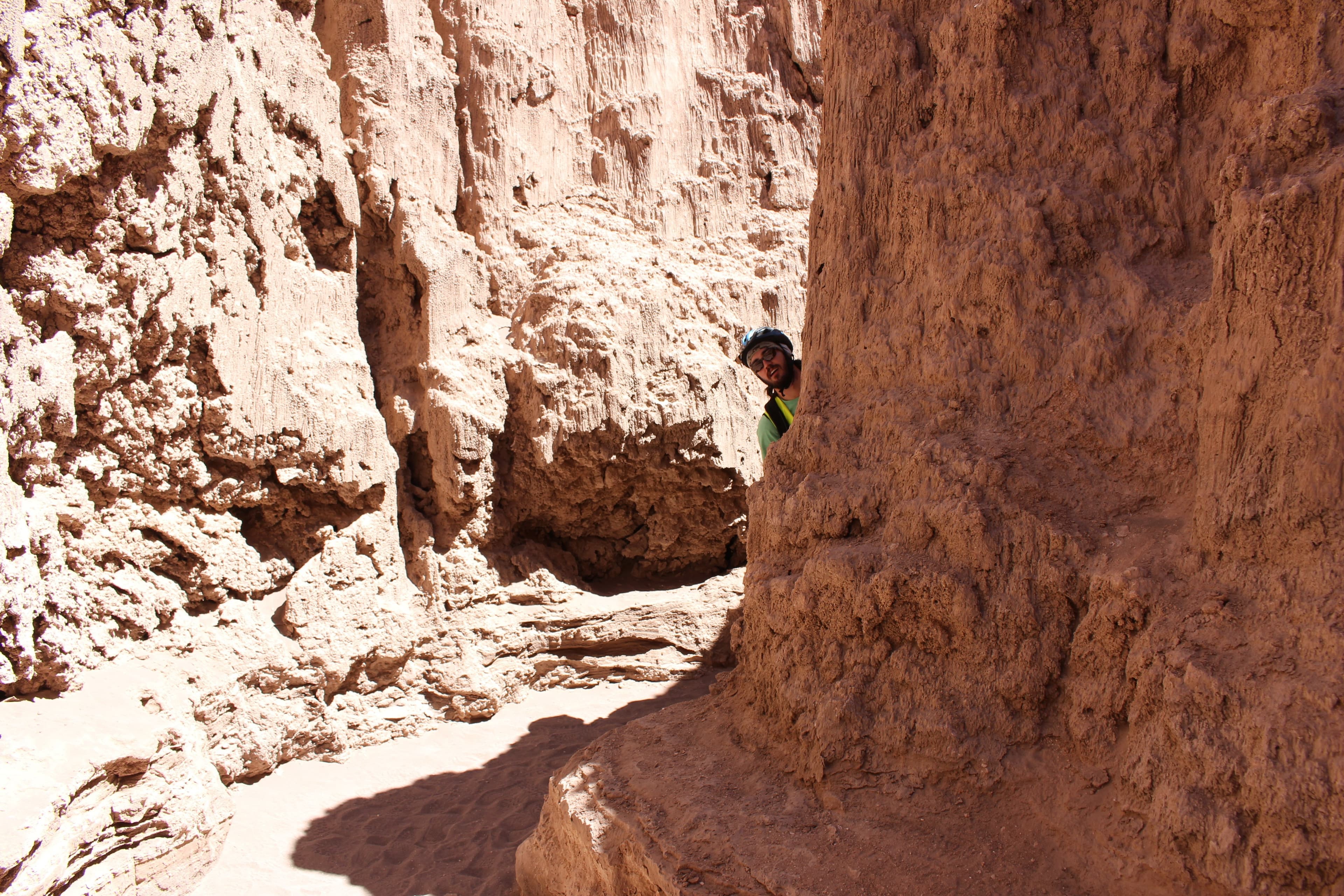 Gerrod pretending to be a Jawa and peaking his head around the corner